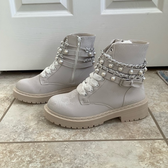 Womens Sugar Ivory boots size 7.5 - Picture 3 of 6